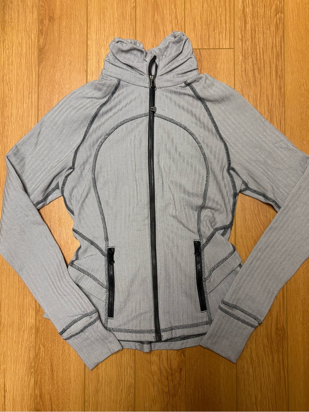 lululemon athletica Women's Light Gray Zip-Up Performance Hoodie